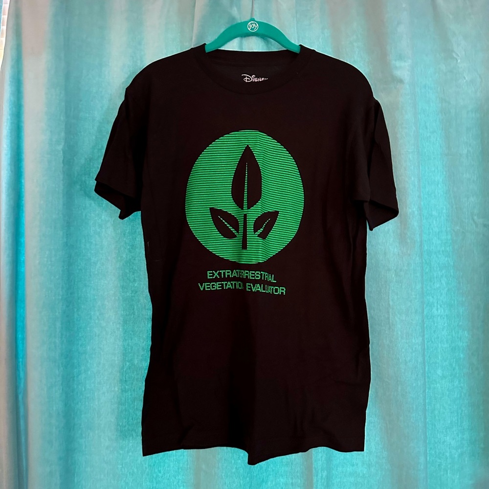 BoxLunch Disney Wall-E Eve T Shirt Size M